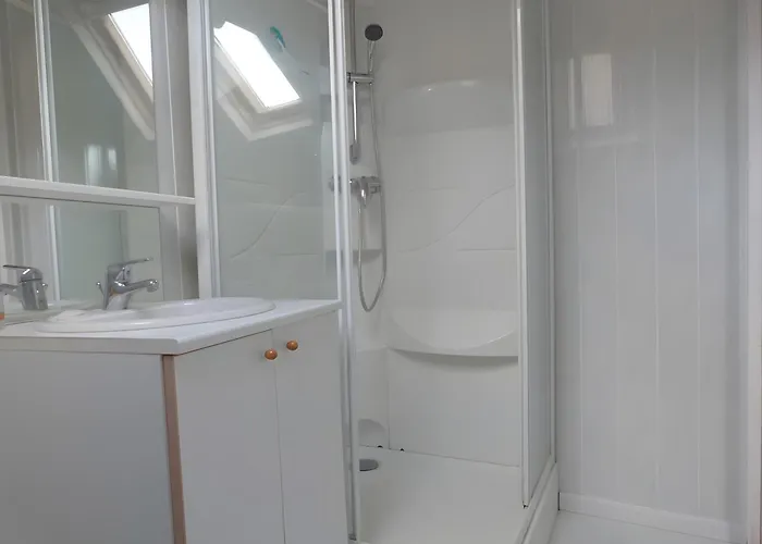 St Vaast Maison-les Mouettes * Saint-Vaast-la-Hougue